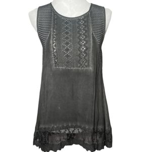 Agnes & Dora Woven Eyelet top XS